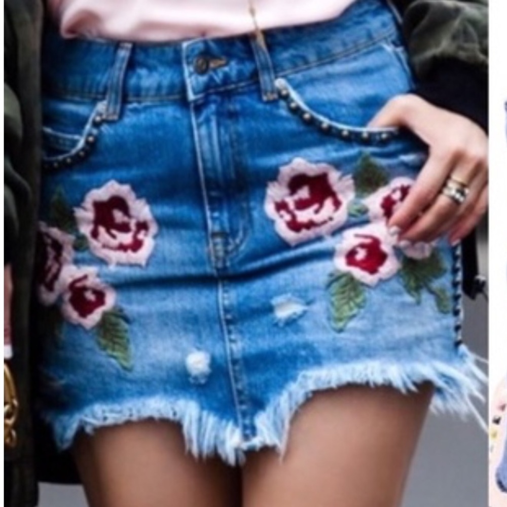 Free People Denim Skirt Floral Fray Jean Embroidered size 25